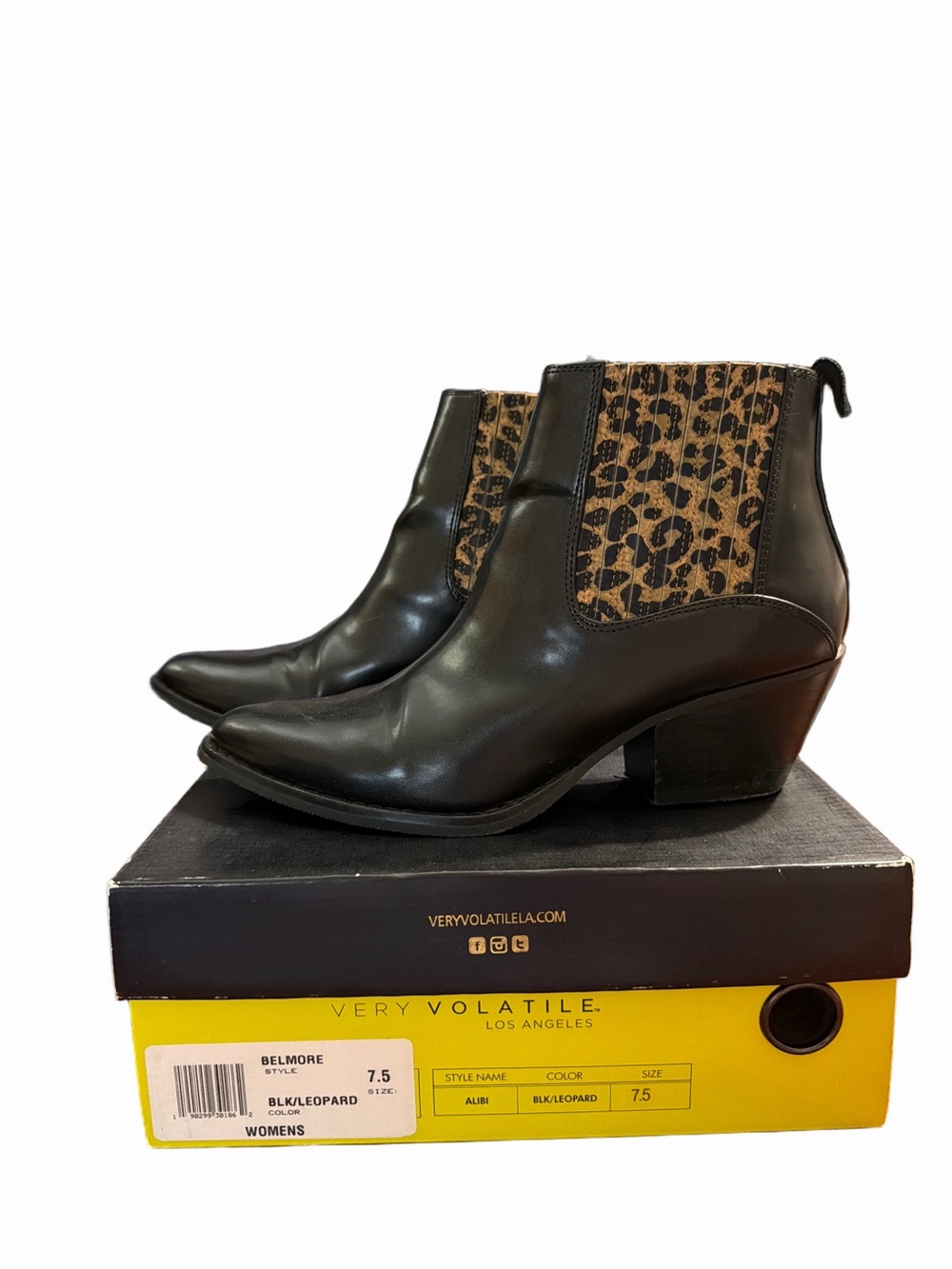 Very Volatile LA Belmore Alibi Black & Leopard Booties 7.5